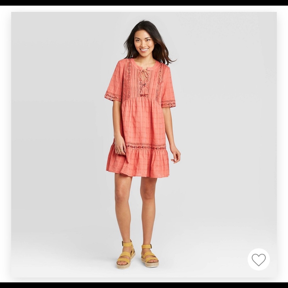 Knox Rose lace shift dress
